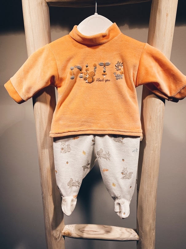 Baby pyjama ecru-oranje - Steleman Textiel